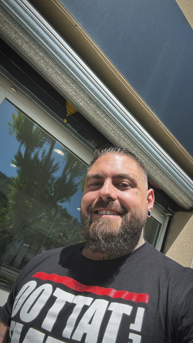 Profil de Guy-claude