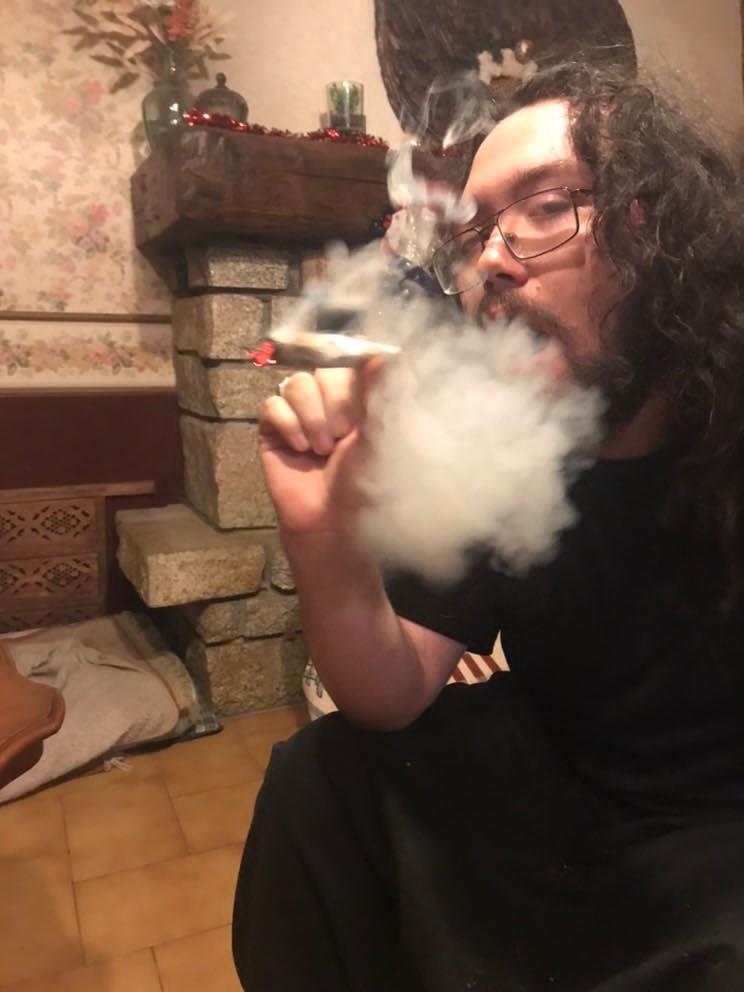 Profil de Levon